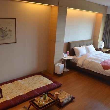 Lake Hills Bugok Resort Changnyeong Экстерьер фото