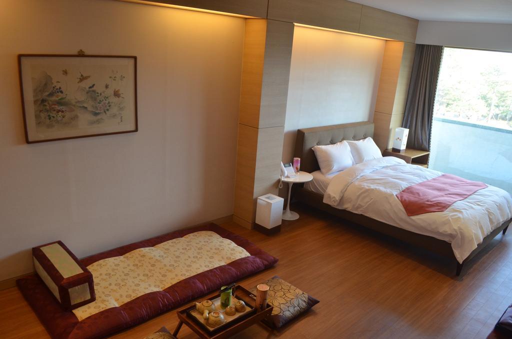 Lake Hills Bugok Resort Changnyeong Экстерьер фото